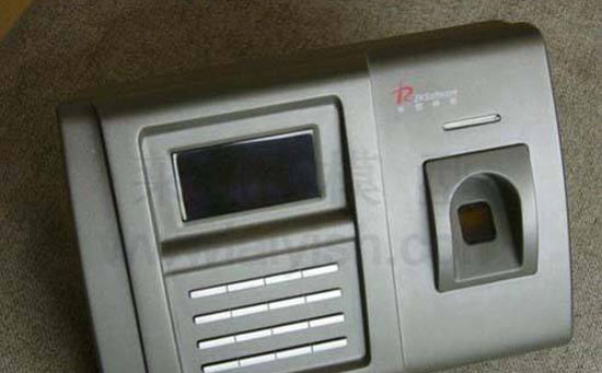 CNC手板厂的产品是许多表面图案较多的产品，所以它们有更多的时间