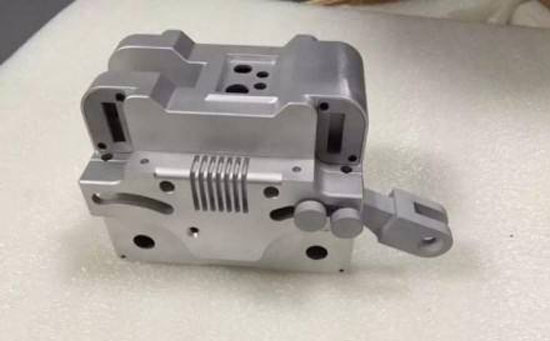 大型的规划公司和工业规划公司纷纷建立了自己的手板模型